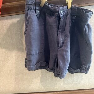 Casual gray linen Buttoned Shorts